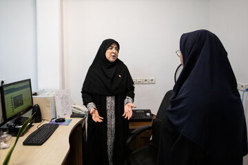 حضور فاطمه مهاجرانی، سخنگوی دولت به مناسبت روز خبرنگار در ایسنا