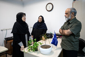 حضور فاطمه مهاجرانی، سخنگوی دولت به مناسبت روز خبرنگار در ایسنا