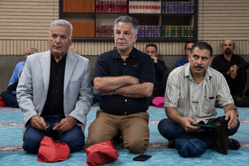 حسین فرح بخش، کارگردان در مراسم یادبود اکبر عبدی در مسجد بلال