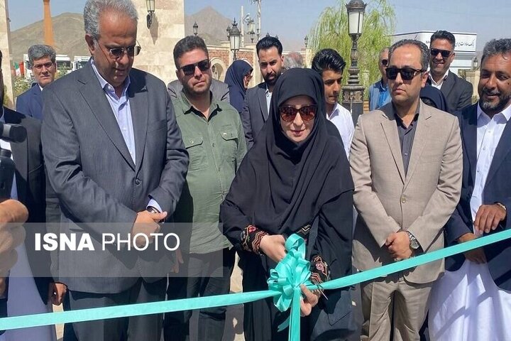 نخستین ناوگان تاکسی برقی در زاهدان آغاز به‌کار کرد