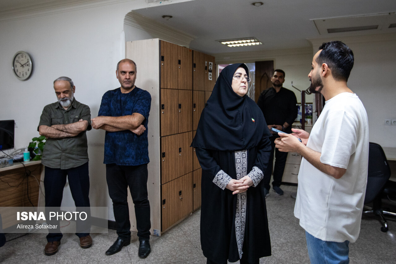 فاطمه مهاجرانی، سخنگوی دولت، گفت: «سال ۱۴۰۴ بسیار دشوار گذشت، در این سال یک روز آرام بر دولت نگذشت