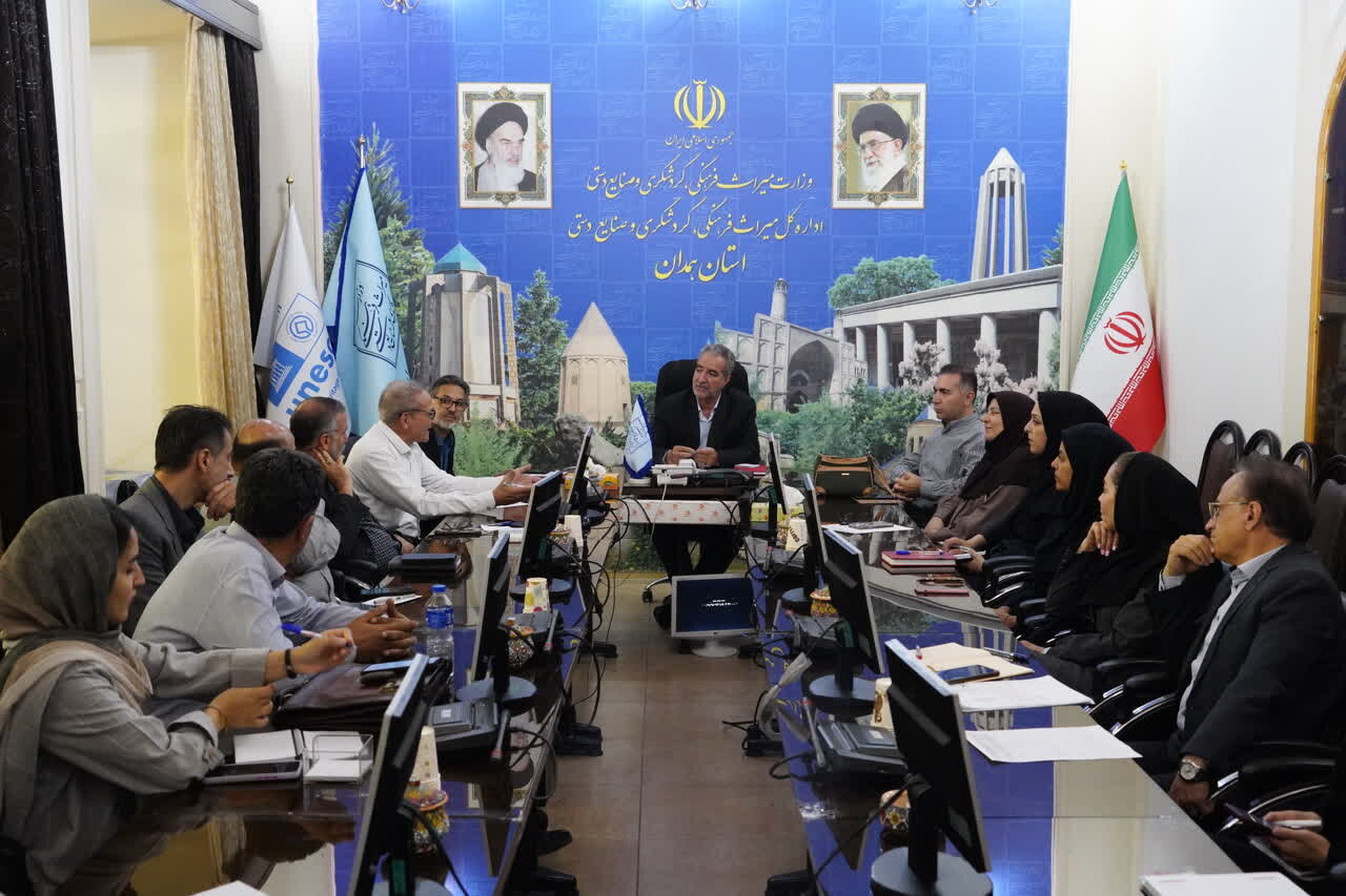 همدان میزبان نخستین جشنواره گیاهان دارویی حکیم هزارهها