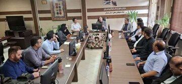 حمایت از صنعت پلاستیک و توسعه خوشه‌های صنعتی لرستان در اولویت است