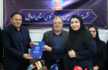 تجلیل رئیس جهاد دانشگاهی استان اردبیل از خبرنگاران فعال در حوزه جهاد دانشگاهی