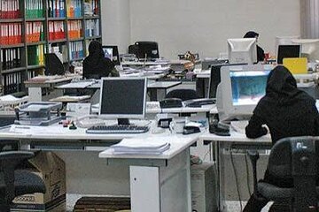 گره تبدیل وضعیت نیروهای شرکتی / قانون مانع است یا پیمانکاران؟