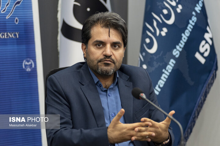 مدیرکل ارتباطات البرز:&nbsp;توسعه فیبر نوری و ارتباطات روستایی استان ادامه دارد