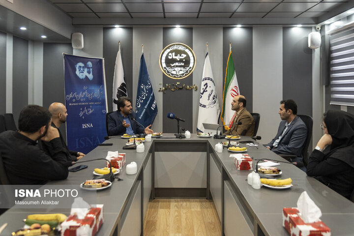 مدیرکل ارتباطات البرز:&nbsp;توسعه فیبر نوری و ارتباطات روستایی استان ادامه دارد