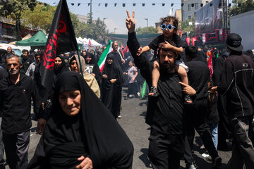 مراسم آیینی پیاده‌روی جاماندگان اربعین حسینی - تهران