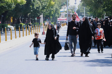 مراسم آیینی پیاده‌روی جاماندگان اربعین حسینی - تبریز