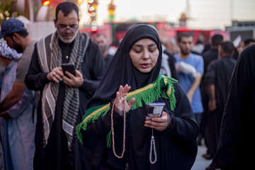 زیارت اربعین در محضر اباعبدالله الحسین (ع)