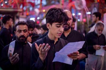 زیارت اربعین در محضر اباعبدالله الحسین (ع)