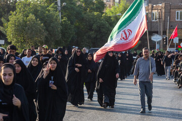 مراسم آیینی پیاده‌روی جاماندگان اربعین حسینی - قم