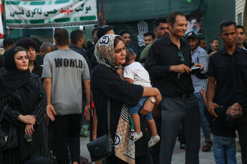 تشییع پیکر شهدای حمله موشکی آمریکا به محله مسکونی «چاه‌تنگو» - جزیره قشم