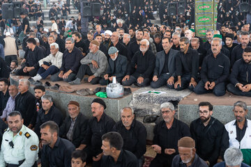 آیین تعزیه‌خوانی اربعین در روستای احمدآباد