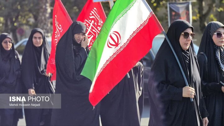 یکصدا در سوگ حسین(ع) / روایتی از وحدت شیعه و سنی در پیادهروی اربعین حسینی آستارا