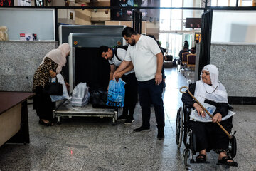وضعیت تردد و خدمات به زائران اربعین حسینی در گذرگاه مرزی «تمرچین» - پیرانشهر