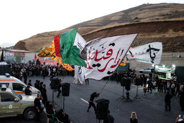 وضعیت تردد و خدمات به زائران اربعین حسینی در گذرگاه مرزی «تمرچین» - پیرانشهر