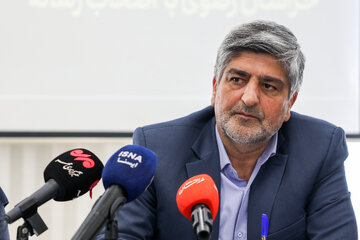 علیرضا حاتمی، رئیس جهاددانشگاهی خراسان رضوی در نشست رئیس و اعضا هیات رئیسه جهاددانشگاهی خراسان رضوی با اصحاب رسانه