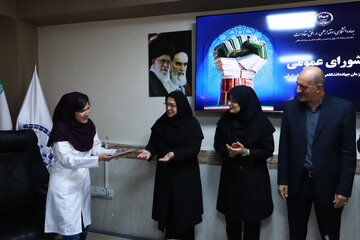خسرو کنعانی رییس سازمان جهاددانشگاهی آذربایجان‌شرقی در آیین گرامیداشت سالروز تاسیس جهاددانشگاهی و تجلیل از جهادگران دانشگاهی نمونه آذربایجان شرقی
