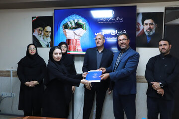 خسرو کنعانی رییس سازمان جهاددانشگاهی آذربایجان‌شرقی در آیین گرامیداشت سالروز تاسیس جهاددانشگاهی و تجلیل از جهادگران دانشگاهی نمونه آذربایجان شرقی
