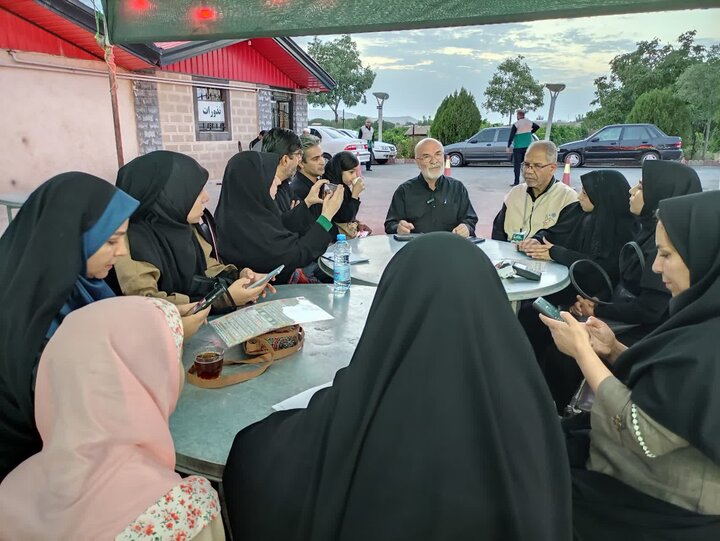 خدمترسانی ۱۵۰ خادمیار رضوی به زائران اربعین در چهار موکب ملایر
