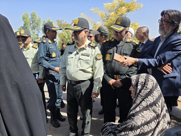 سرقت طلاجات بانوان مسن در کرمان با همراهی پسربچه ۱۲ ساله 