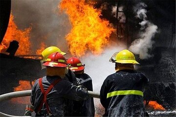حریق موتورخانه برج سعیدیه همدان مهار شد