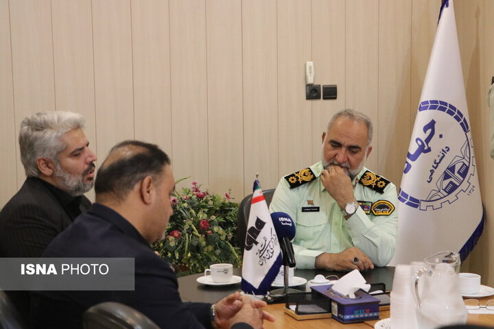 بازدید فرمانده انتظامی استان قم از خبرگزاری دانشجویان ایران + تصاویر