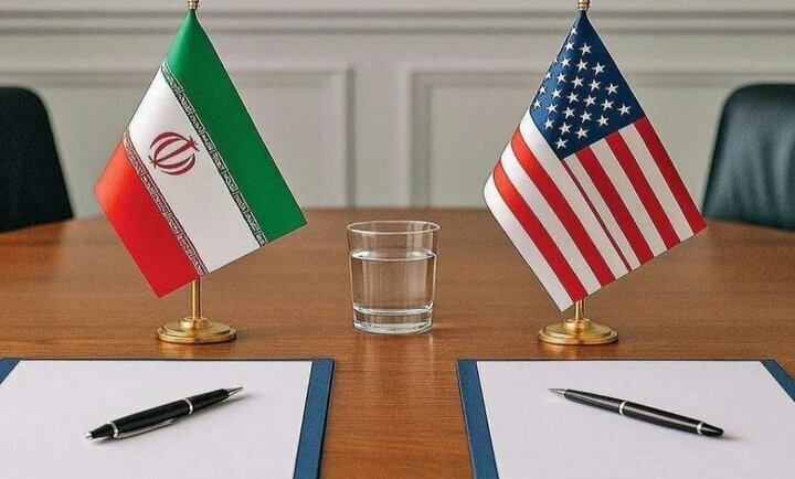 ابوالفتح: حتی وقتی می‌گوییم مذاکره نمی‌کنیم، در حال مذاکره ایم/ برجام برای ایران معجزه بود