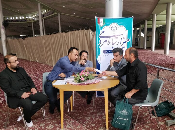 برپایی میز ارتباطات مردمی جهاددانشگاهی در نماز جمعه اراک