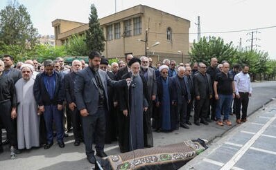 بدرقه روزنامهنگار قدیمی با حضور شخصیتهای سیاسی و فرهنگی