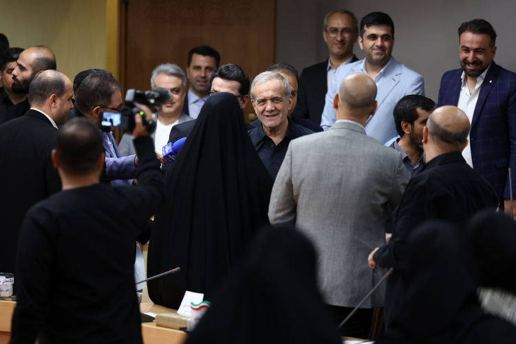 پزشکیان: گفتوگوها آمریکا را مجبور به همراهی کرد/ هنر، آوردن نگاههای مشترک به میدان است