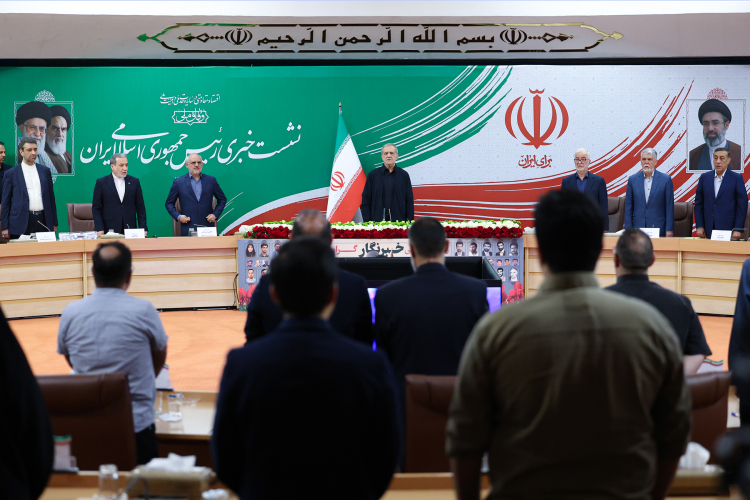 پزشکیان: گفتوگوها آمریکا را مجبور به همراهی کرد/ هنر، آوردن نگاههای مشترک به میدان است