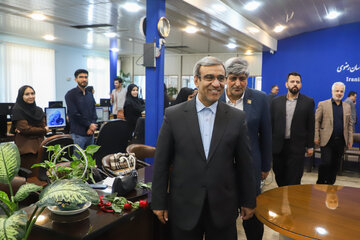 بازدید غلامحسین مظفری، استاندار خراسان رضوی از تحریریه ایسنا به مناسبت روز خبرتگار