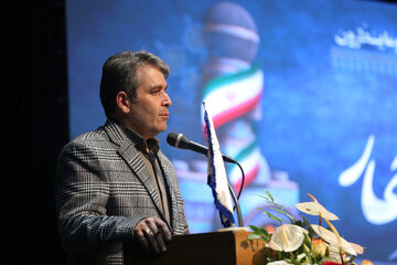 سخنرانی هادی صباغی از فعالان مطبوعاتی اردبیل در آئین بزرگداشت روز ملی خبرنگار در اردبیل