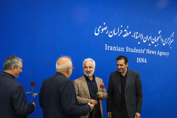 بازدید حسن کریم‌دادی، عضو شورای شهر مشهد از خبرگزاری ایسنا به مناسبت روز خبرنگار