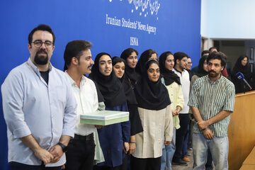 بازدید مهدی نعیمیان، مدیر اجرایی سازمان دانشجویان جهاددانشگاهی خراسان رضوی از خبرگزاری ایسنا به مناسبت روز خبرنگار