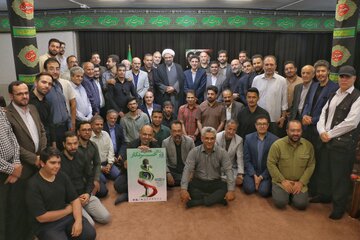 ازغبارروبی مزار شهدا تا کلاس درس اخلاق؛در روز خبرنگار