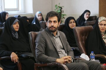 ازغبارروبی مزار شهدا تا کلاس درس اخلاق؛در روز خبرنگار