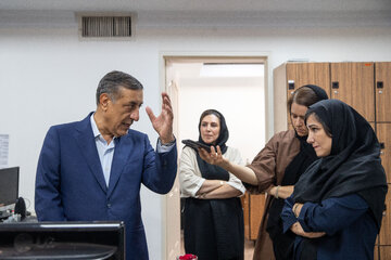 حضور محمدجعفر قائم‌پناه، معاون اجرایی رئیس‌جمهور به مناسبت روز خبرنگار در ایسنا