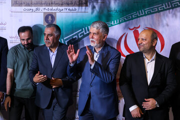 سید عباس صالحی، وزیر فرهنگ و ارشاد اسلامی در مراسم تجلیل از شهدای رسانه و پاسداشت روز خبرنگار