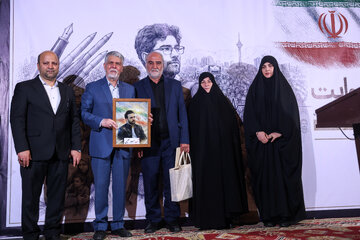 سید عباس صالحی، وزیر فرهنگ و ارشاد اسلامی در مراسم تجلیل از شهدای رسانه و پاسداشت روز خبرنگار