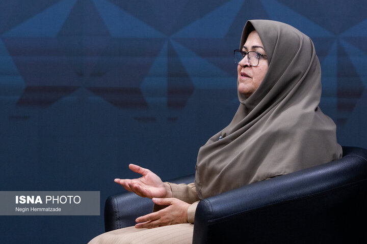 فعلا نروو // انصاری /// استانداردهای ۱۲۲گانه خودرو از مهرماه وارد فاز اجرا میشود