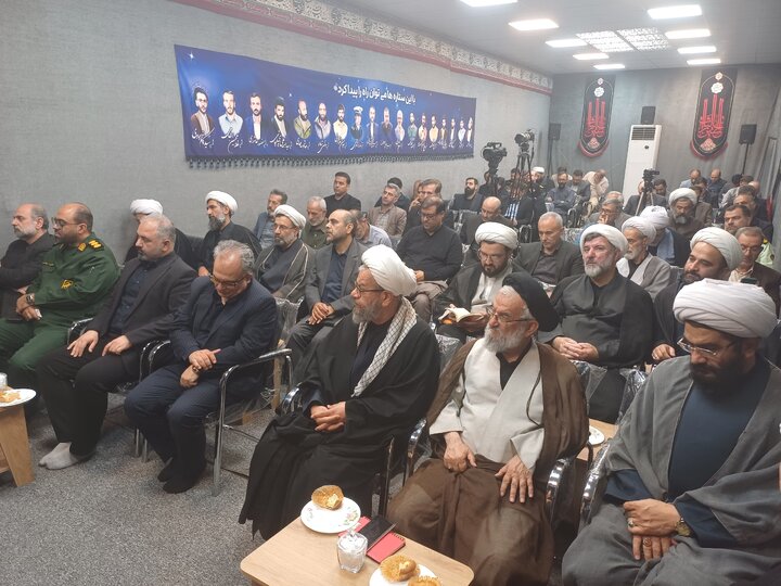 بعثت مردم با بخش‌نامه‌ای به‌وجود نیامده که با بخش‌نامه به آخر برسد