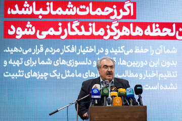 نشست صمیمی وزیر جهاد کشاورزی با خبرنگاران