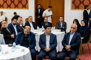 نشست صمیمی وزیر جهاد کشاورزی با خبرنگاران