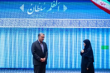 فاطمه مهاجرانی،‌سخنگوی دولت و محمدرضا ظفرقندی،‌ وزیر بهداشت در آیین گرامیداشت چهل‌وششمین سالگرد تاسیس جهاددانشگاهی با حضور رئيس جمهور