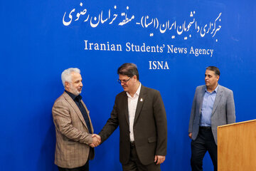 بازدید حسن افتخاری، مدیرعامل شرکت گاز خراسان رضوی از تحریریه ایسنا به مناسبت روز خبرنگار
