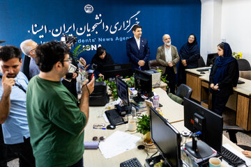 حضور سید ستار هاشمی، وزیر ارتباطات و فناوری اطلاعات به مناسبت روز خبرنگار در ایسنا