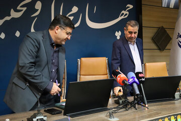 نورالدین آهی مشاور رئیس جمهور در امور تشکل ها و احزاب و جعفر مردانی استاندار چهارمحال و بختیاری